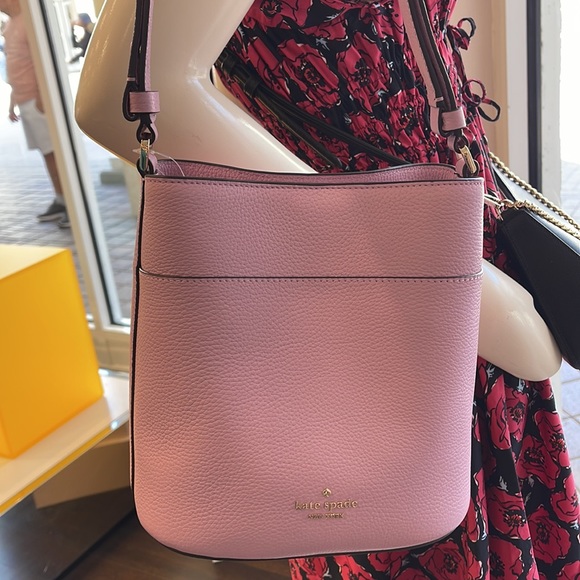 Kate Spade Leila small bucket bag color: quartz pink
NWT - Picture 11 of 16